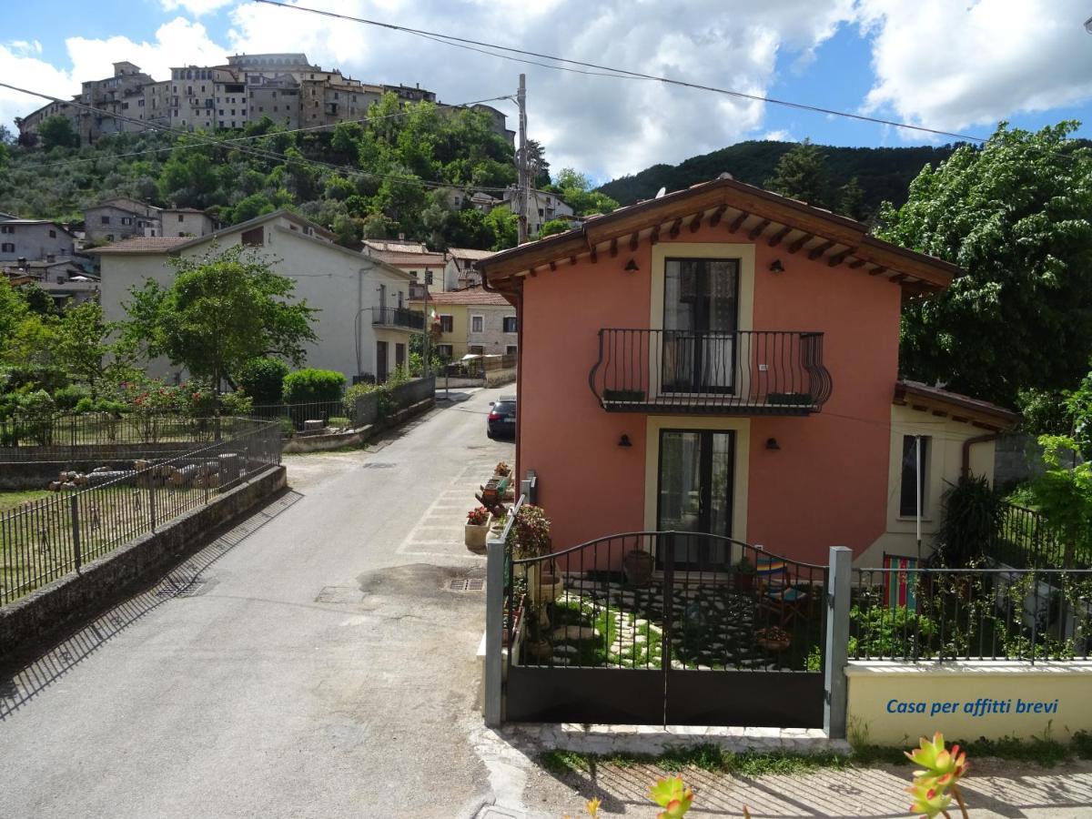 La Bottega Del Fabbro Affitto Breve Villa Contigliano Exterior photo