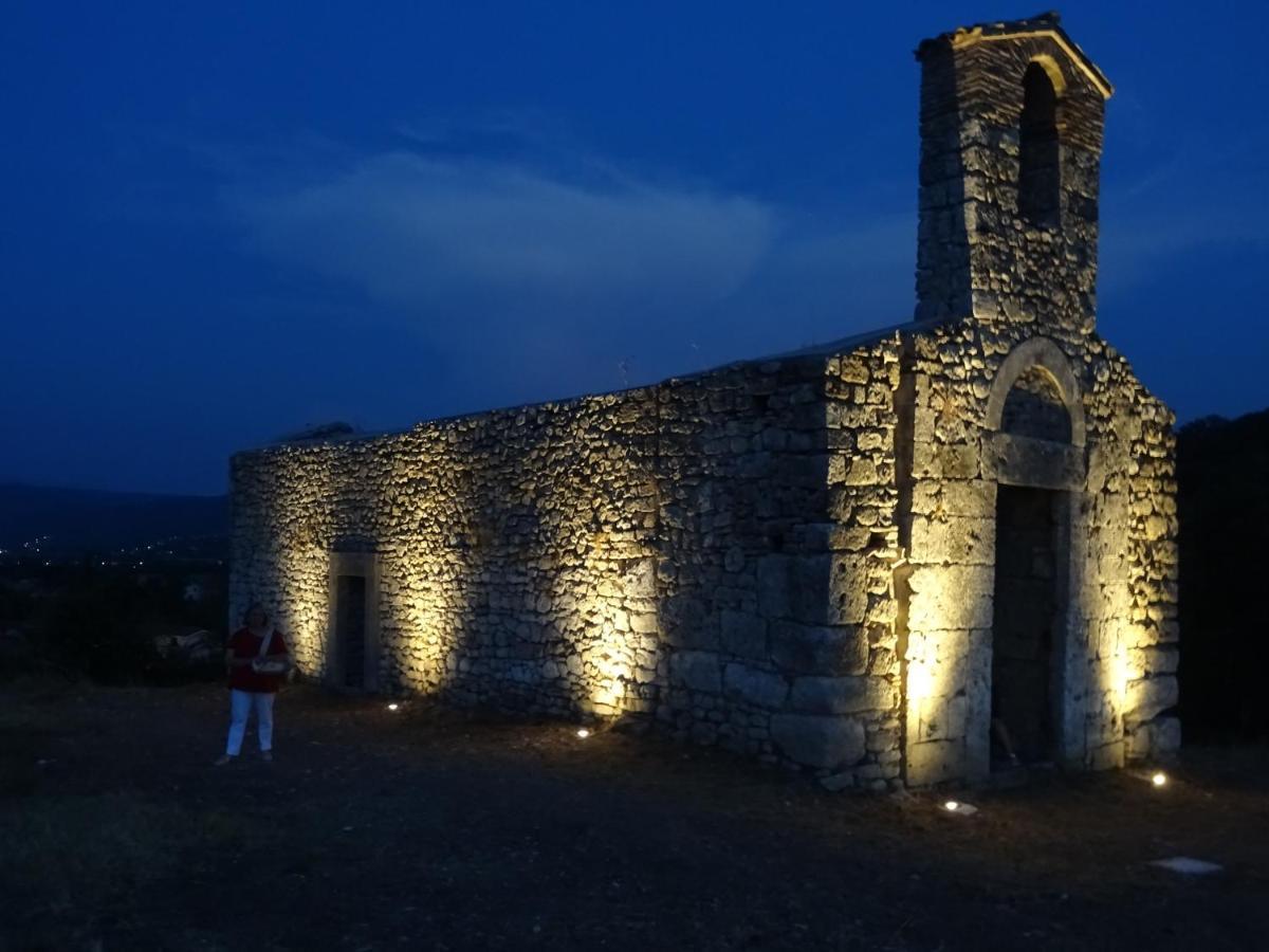 La Bottega Del Fabbro Affitto Breve Villa Contigliano Exterior photo
