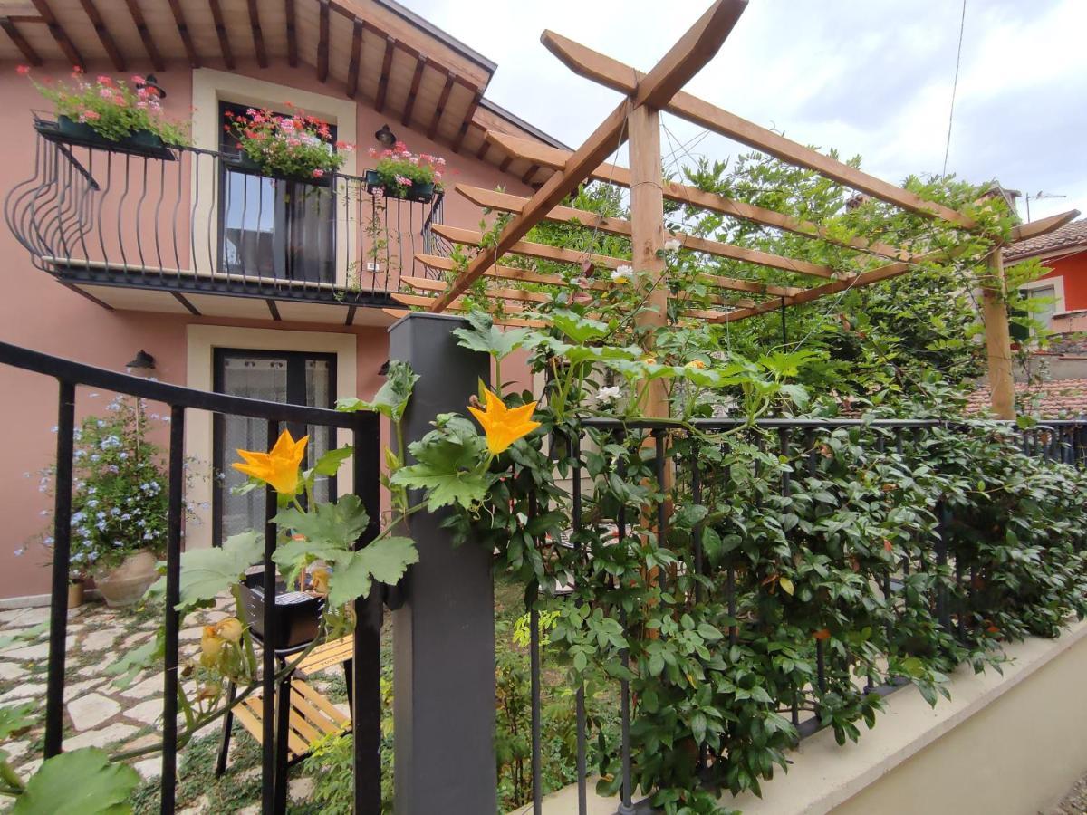 La Bottega Del Fabbro Affitto Breve Villa Contigliano Exterior photo